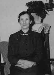  Jenny Olivia Adolfsdotter 1885-1976